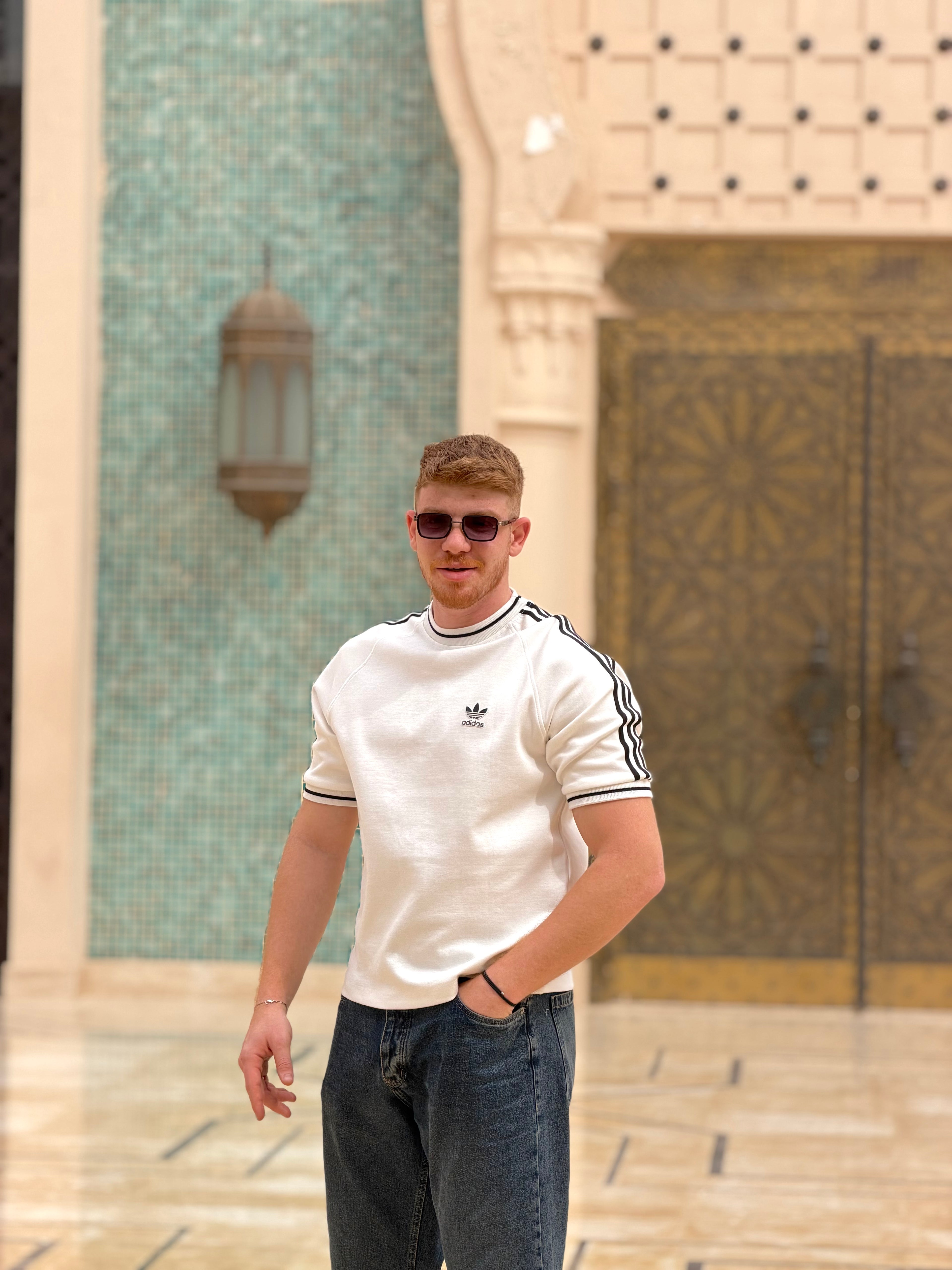 Adidas box fit -T Shirt
